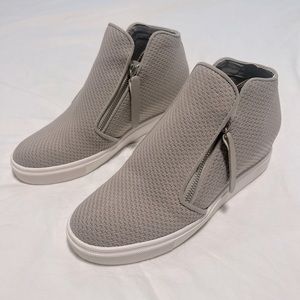 Steve Madden Women's Click Sneaker Taupe